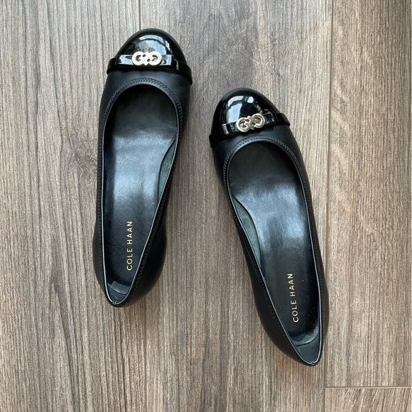 Cole Haan Bow Patent Leather Wedge Heel Shoe Ballet Ballerina Gold Accent Kawaii - Picture 6 of 6